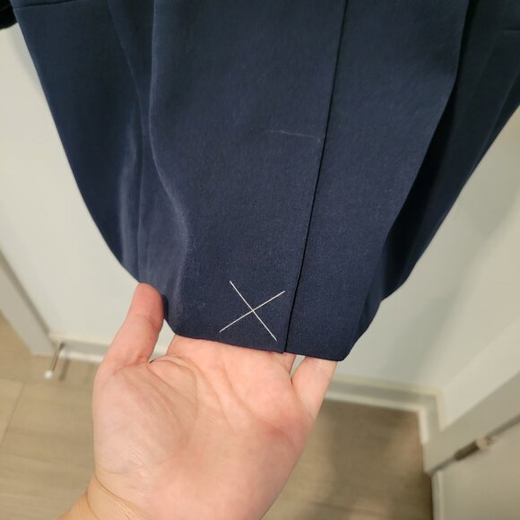 Navy Blazer - Ann Taylor - Size: 4 - Picture 6 of 6